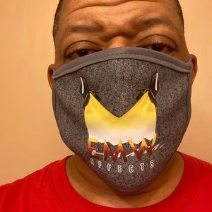 Meet your Posher, Emanuel